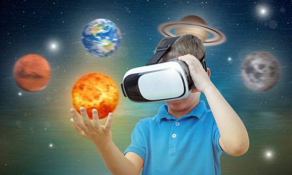یادگیری ستاره شناسی با واقعیت مجازی و واقعیت افزوده